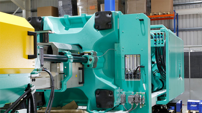 Multicolor injection molding