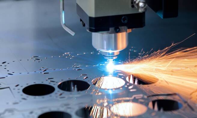 What is CNC Machining? A Comprehensive Guide with Comparisons