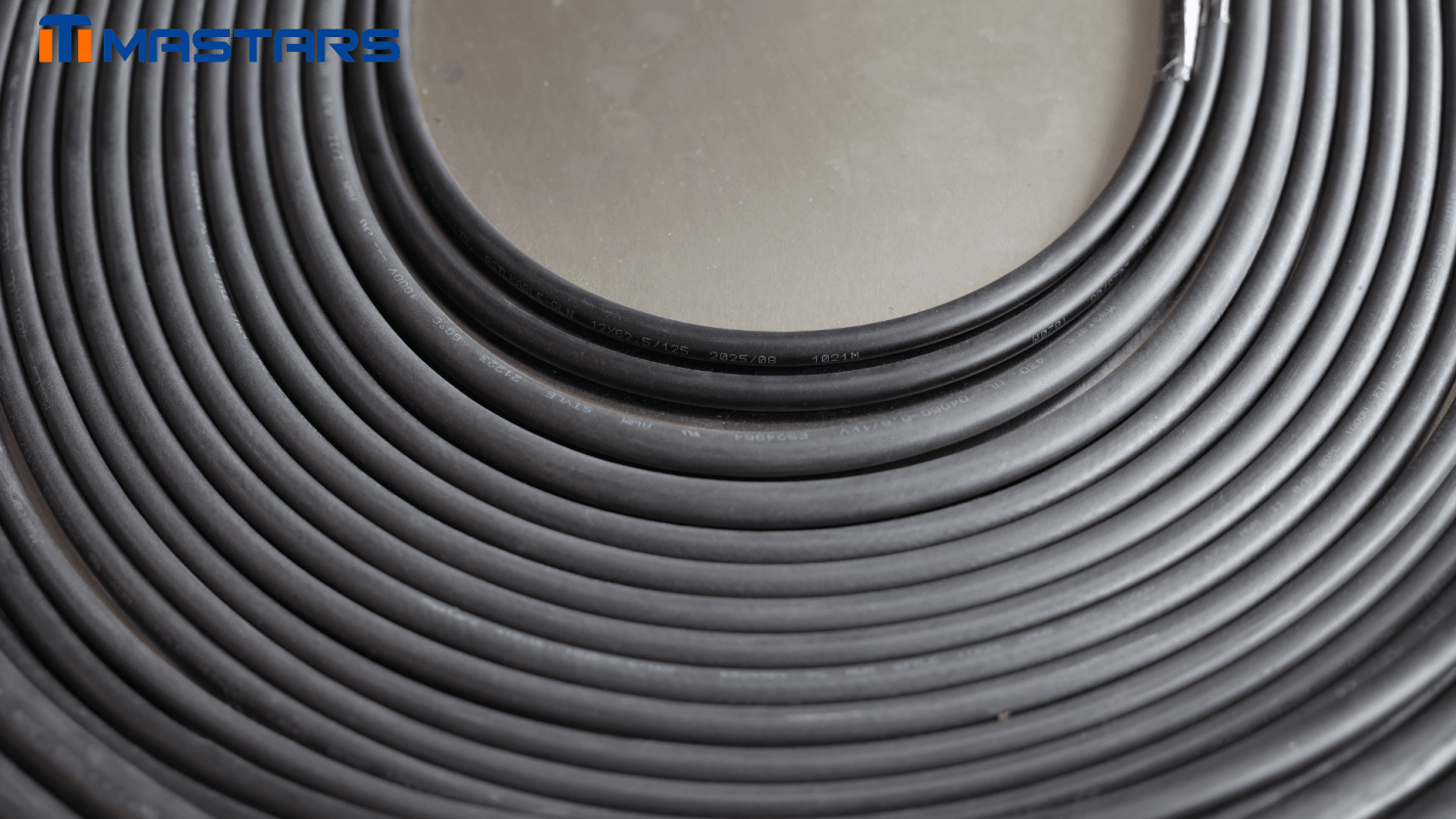 Industrial cables designed to withstand continuous bending and repeated motion within the energy chain. Industrial cables designed to withstand continuous bending and repeated motion within the energy chain.