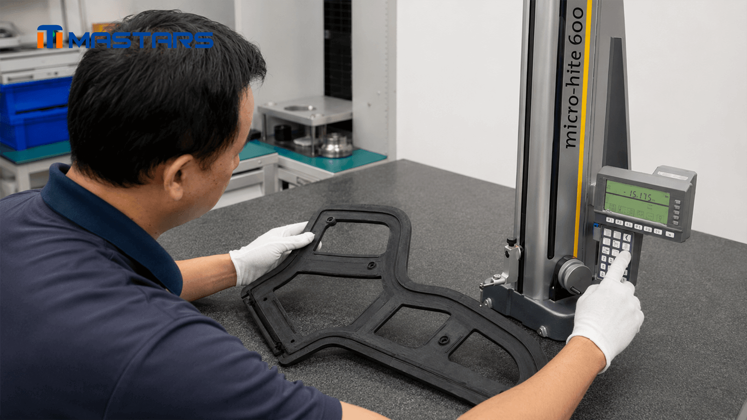 Mastars’ engineer checks keyhole positions and edge features Mastars’ engineer checks keyhole positions and edge features