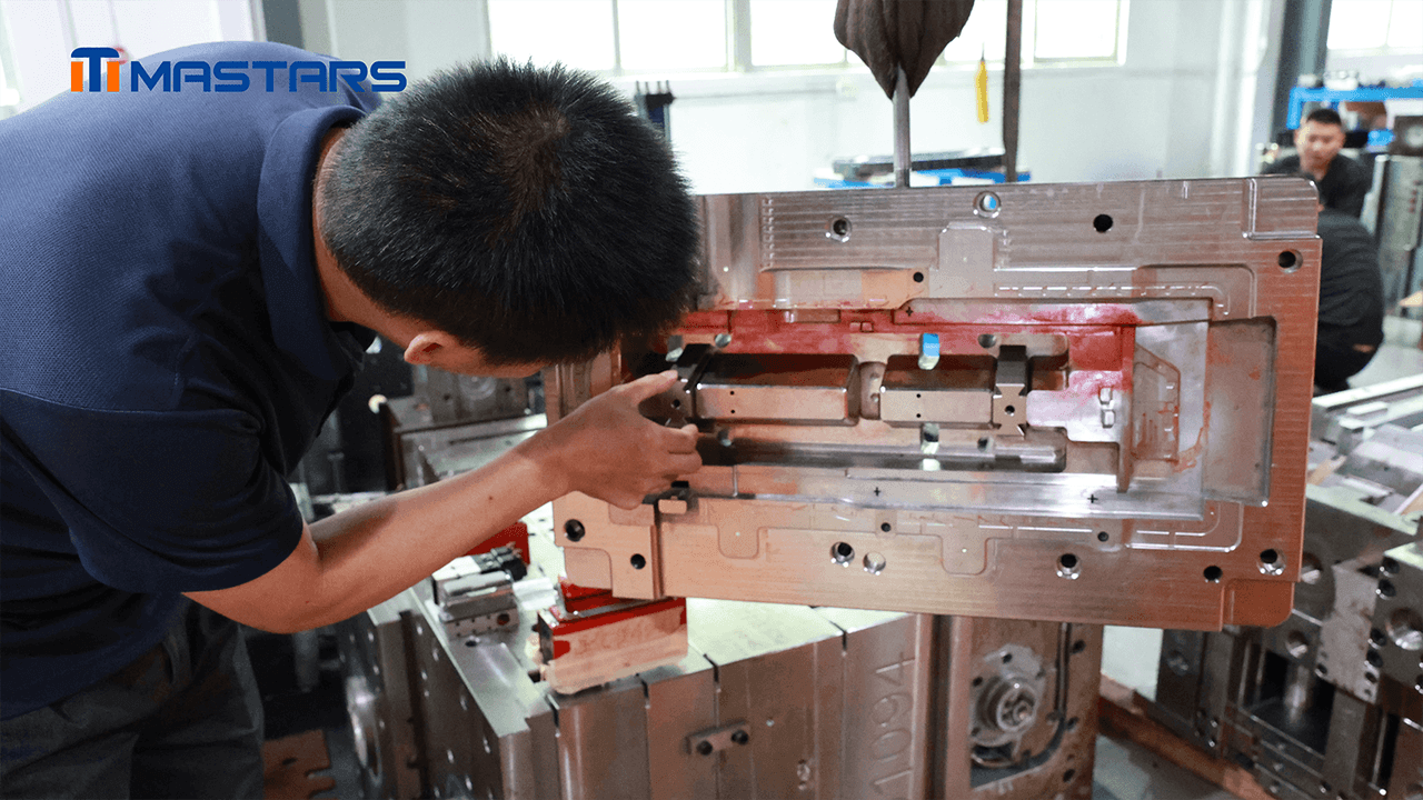 Master's engineers inspect the mold structure and critical features before trial molding to ensure tooling readiness. Master's engineers inspect the mold structure and critical features before trial molding to ensure tooling readiness.
