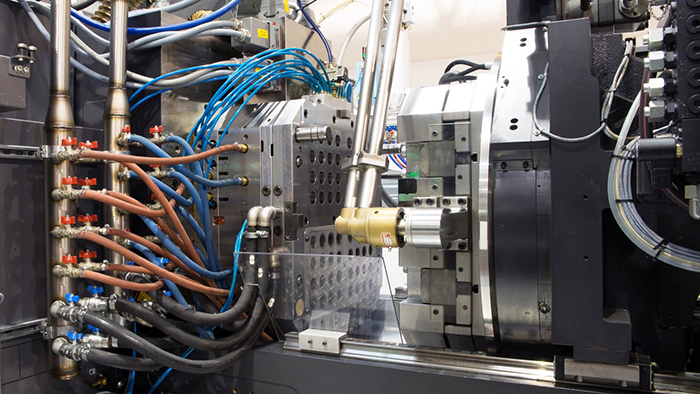 injection molding injection molding