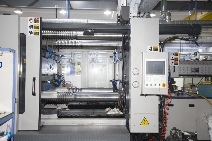 Multi-cavity & family molding service production capability,Multi-cavity & family molding workshop,Multi-cavity & family molding service machine