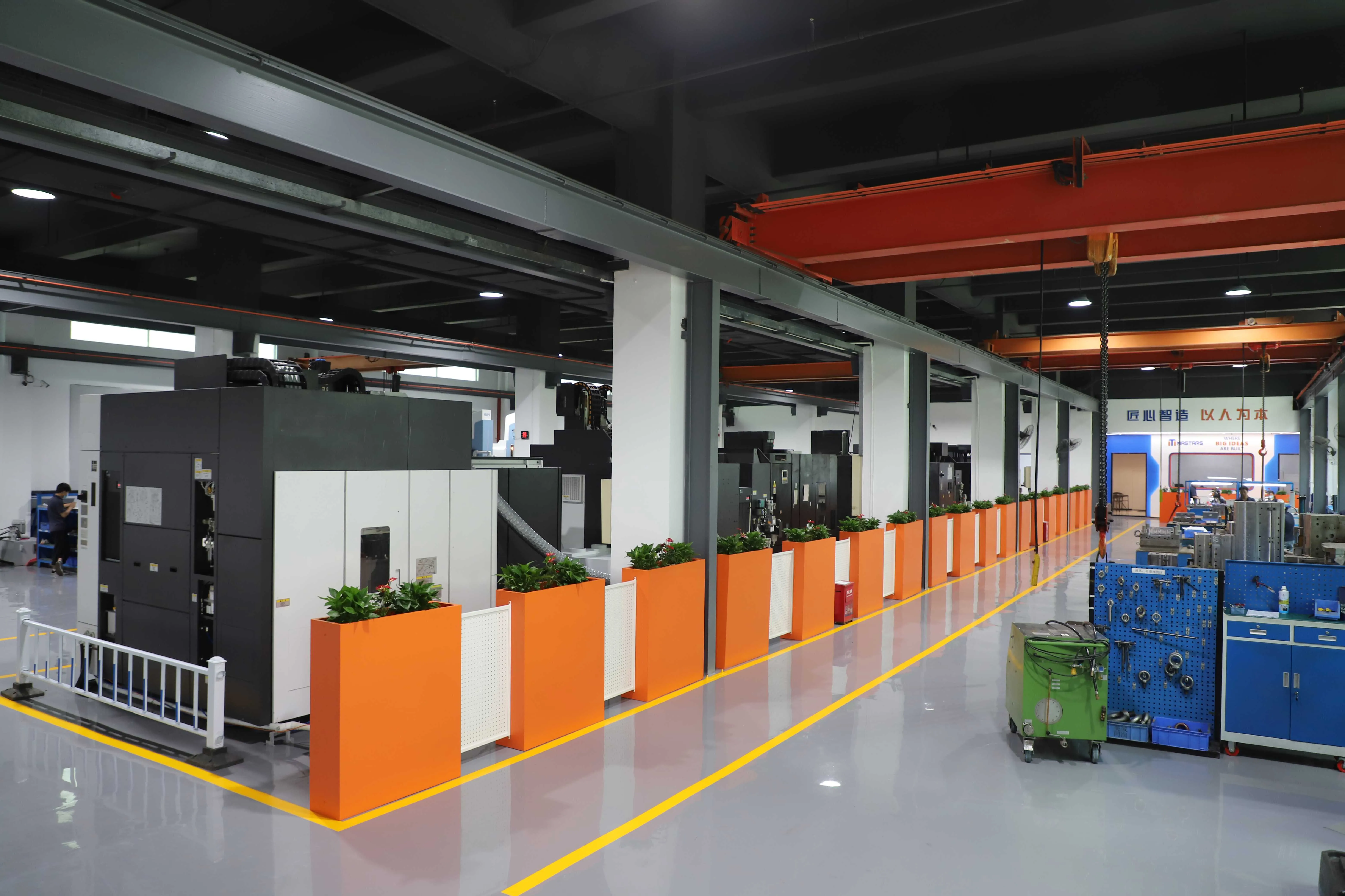 molds manufacturing workshop