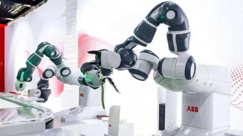 Rapid expansion of the world's industrial robot population